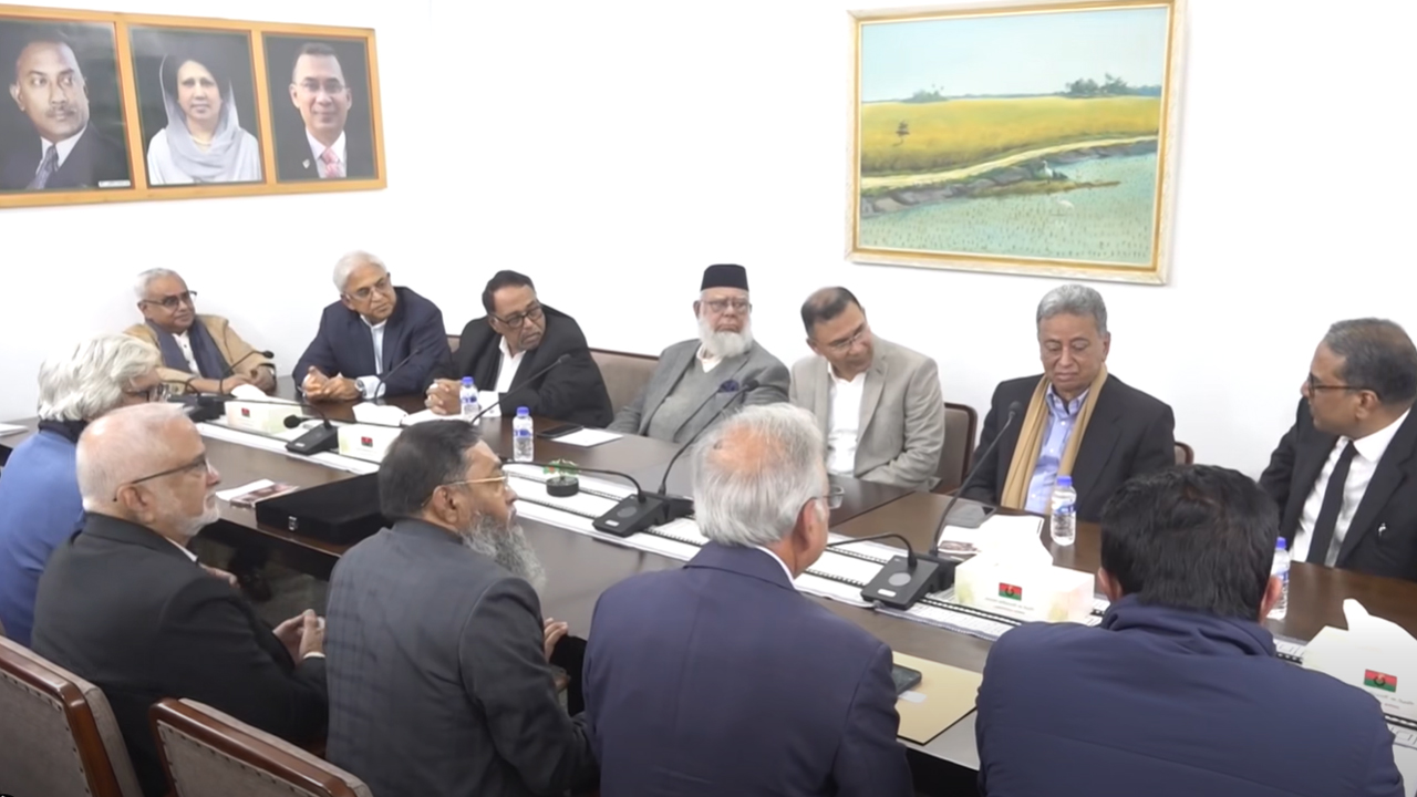 ব্যবসায়ীদের সমস্যা শুনে সমাধানের প্রতিশ্রুতি তারেক রহমানের