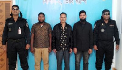 ভৈরবে শুল্ক ফাঁকি দেওয়া বিপুল পরিমাণ ভারতীয় পণ্য জব্দ, আটক ৩