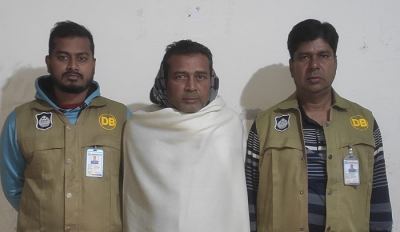 ইটনায় কনস্টেবলের চাকরি দেওয়ার কথা বলে টাকা আত্মসাৎ, প্রতারক গ্রেপ্তার