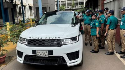 ট্রাফিক আইন লঙ্ঘন, বিমানমন্ত্রীর গাড়ির বিরুদ্ধে দুই মামলা