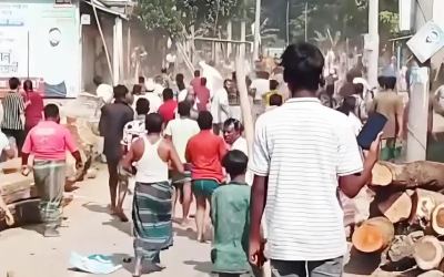 হোসেনপুরে দুই চেয়ারম্যান প্রার্থীর সমর্থকদের সংঘর্ষ, আহত ১৫