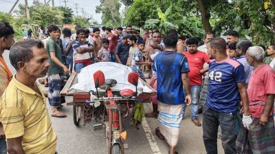 নরসিংদীতে সিএনজি ও কাভার্ডভ্যানের সংঘর্ষে ২ যাত্রী নিহত