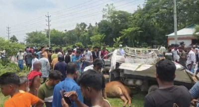 বাজিতপুরে গরুবাহী পিকআপ-টমটমের মুখোমুখি সংঘর্ষে নিহত ১