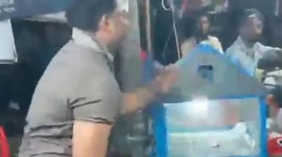গভীর রাতে নৌ পুলিশের এএসআইয়ের কাণ্ড, ভিডিও ভাইরাল