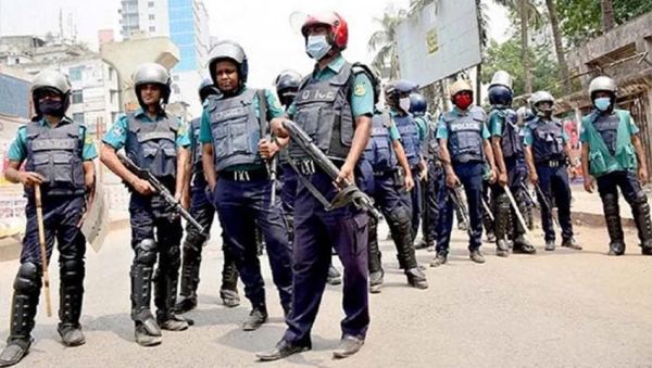 বান্দরবানে নিরাপত্তা জোরদার, মোড়ে মোড়ে তল্লাশি