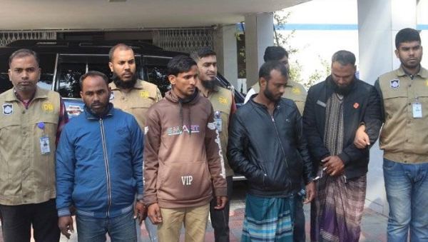 কিশোরগঞ্জে অটোরিকশা ছিনতাইচক্রের পাঁচ সদস্য গ্রেফতার