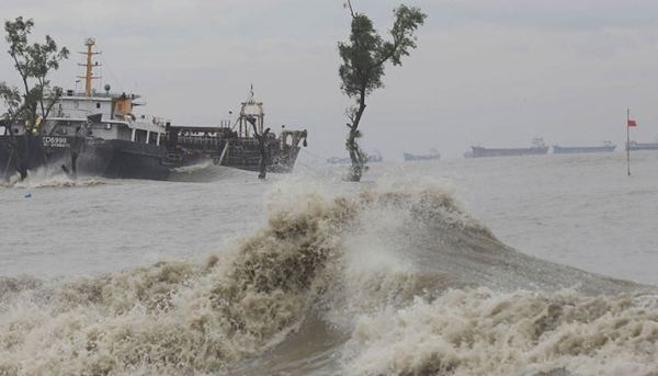 সাগরে লঘুচাপ সৃষ্টির আশঙ্কা, বাড়তে পারে তাপমাত্রা