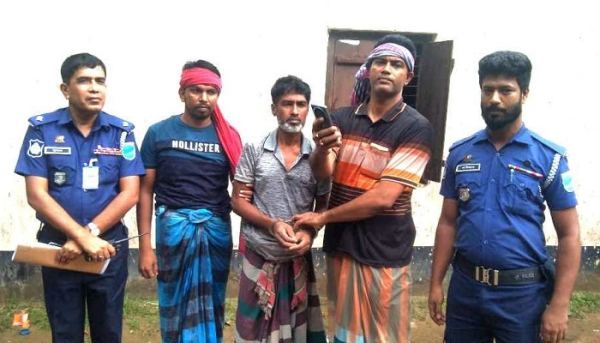 নির্মাণ শ্রমিক সেজে আসামিকে ধরলো পুলিশ