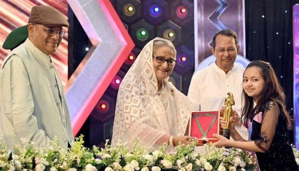 সিনেমা নির্মাণে সরকারি অনুদান বাড়ানো হবে : প্রধানমন্ত্রী