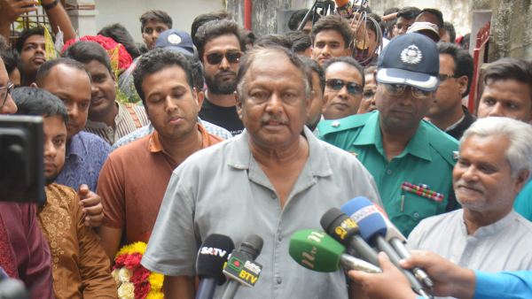 পণ্যের দাম কমতে শুরু করেছে : বাণিজ্যমন্ত্রী