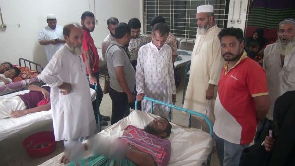 কিশোরগঞ্জে মসজিদের ইমাম-মোয়া‌জ্জিনকে কুপিয়ে জখম