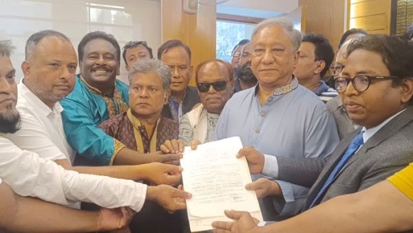 ভৈর‌বে ম‌নোনয়পত্র জমা দি‌লেন পাপন