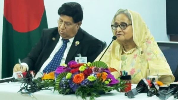 নির্বাচন বানচালের চেষ্টা হলে বাংলাদেশও নিষেধাজ্ঞা দেবে : প্রধানমন্ত্রী
