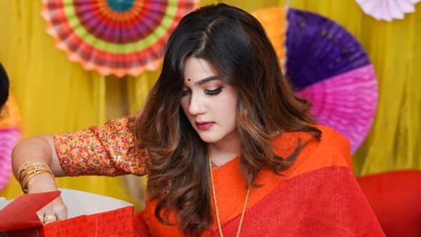 দুই আসনে লড়তে চান মাহি