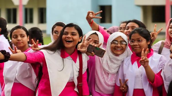 ১৩ লাখ শিক্ষার্থী নিয়ে একাদশ শ্রেণির ক্লাস শুরু