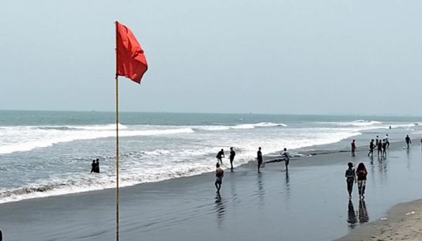 সিডরের মতোই বিধ্বংসী হতে পারে ‘মোখা’