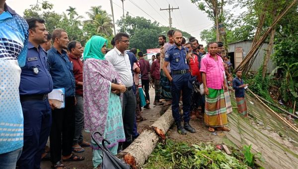 করিমগঞ্জে দেশীয় মাছ রক্ষায় নরসুন্দা নদীতে অভিযান