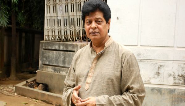 চিত্রনায়ক ফারুক আর নেই