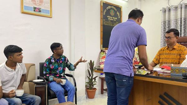হিরো আলমকে প্রাণে মেরে বুড়িগঙ্গায় ফেলার হুমকি