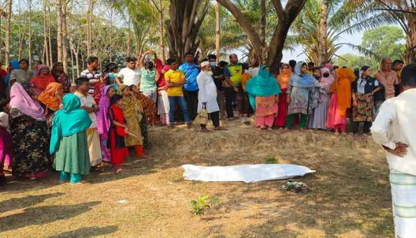 এক রশিতে ঝুলছিল ২ বন্ধুর লাশ