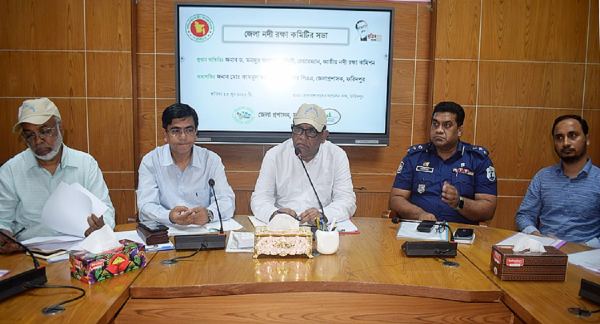 বালুদস্যুদের জেলে দিতে হবে : নদীরক্ষা কমিশন চেয়ারম্যান