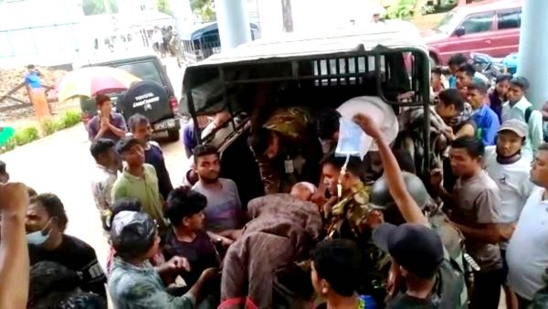 বান্দরবানে দুই ট্রাক খাদে, পাঁচ নারীসহ নিহত ৬