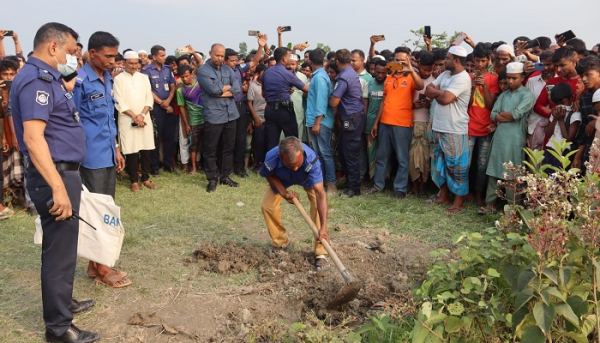 কিশোরগঞ্জে মাটির নিচ থেকে যুবকের মরদেহ উদ্ধার