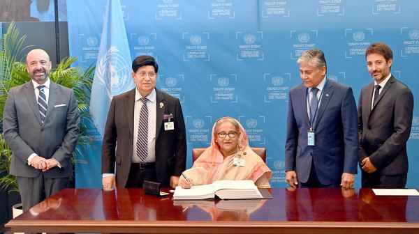 বিবিএনজে’তে স্বাক্ষর করলেন প্রধানমন্ত্রী