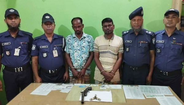 বাজিতপুরে পাইপগান-গু‌লিসহ ইউপি মেম্বার গ্রেফতার