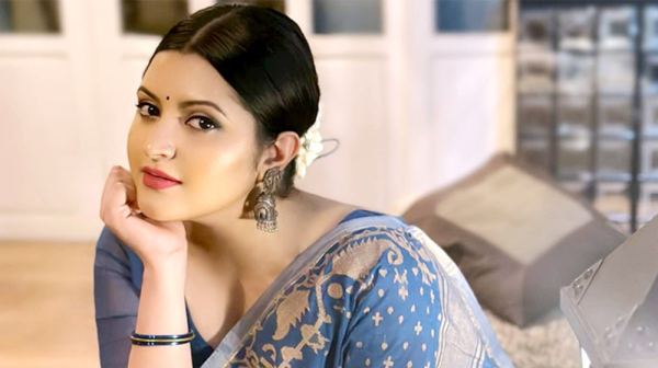 কন্যা সন্তানকে প্রকাশ্যে আনলেন পরীমণি