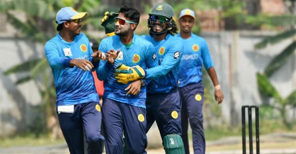 সাকিবদের হারিয়ে আবারও চ্যাম্পিয়ন আবাহনী