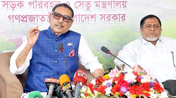 ‘লক্করঝক্কর বাসে কি আমি রঙ করব’
