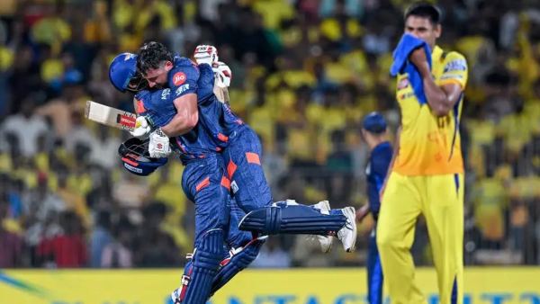 ৩ বলে ১৯ রান দিয়ে চেন্নাইকে ডুবালেন মুস্তাফিজ