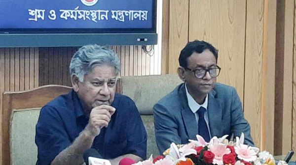 বাড়ি-গাড়ি বিক্রি করে হলেও শ্রমিকদের বেতন ভাতা দিতে হবে: শ্রম উপদেষ্টা