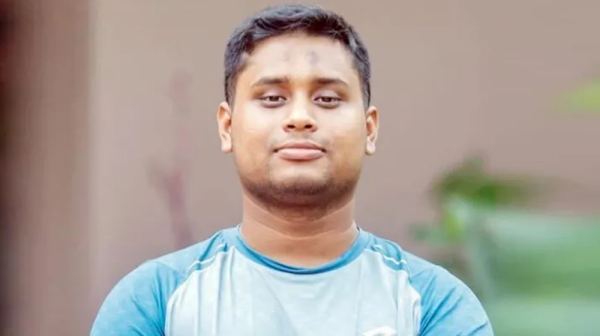 কক্সবাজারকাণ্ডে কারণ দর্শানোর নোটিশের জবাবে ক্ষোভ ঝাড়লেন হাসনাত