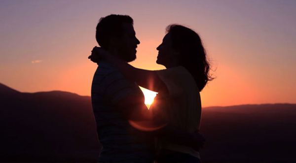 সাদা প্রেমের মৃত্যুগীত : আকতার জামিল
