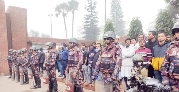 জাতীয় স্মৃতিসৌধে কয়েক স্তরের নিরাপত্তা, দর্শনার্থী প্রবেশ বন্ধ