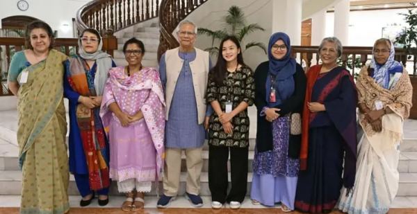 রোকেয়া পদকজয়ীদের সংবর্ধনা দিলেন প্রধান উপদেষ্টা