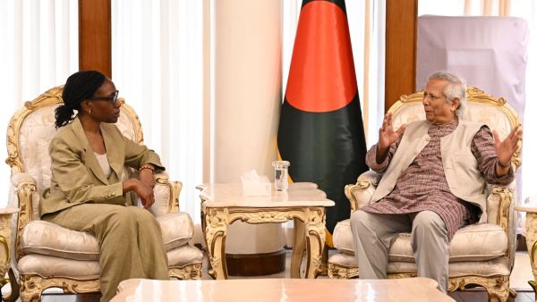 আওয়ামী লীগকে নিষিদ্ধ করার পরিকল্পনা সরকারের নেই : ড. ইউনূস