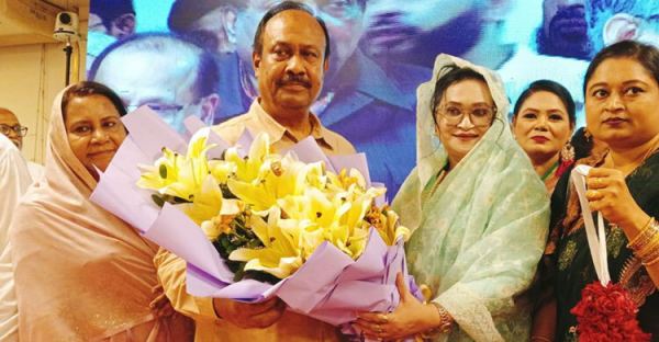 দেশবাসীর কাছে ক্ষমা চাইলেন চুন্নু
