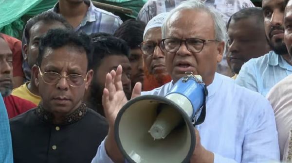 বিএনপি ক্ষমতায় গেলে সব শহীদ ও আহতদের পুরো দায়িত্ব রাষ্ট্র নেবে: রিজভী