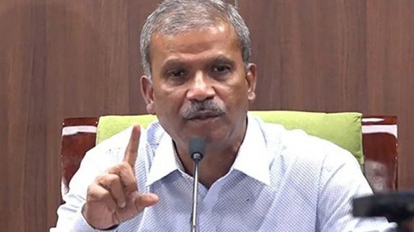 দুঃখ প্রকাশ করলেন আসিফ নজরুল