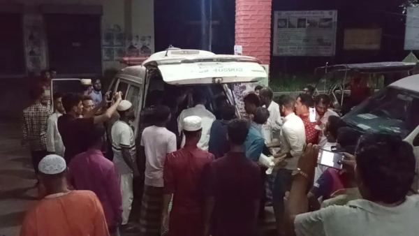 আমতলীতে ট্রাক-অটোরিকশার মুখোমুখি সংঘর্ষ, নিহত ২
