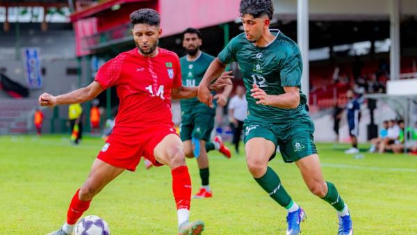 পাকিস্তানকে রুখে দিল বাংলাদেশ
