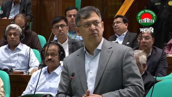 মিয়ানমার সীমান্তে কাঁটাতারের বেড়া বসবে, 'বিবেচনায়' ভারত সীমান্তও: স্বরাষ্ট্রমন্ত্রী