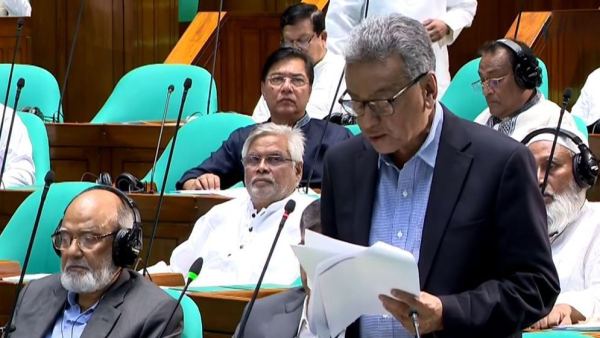 করের আওতায় আসছে মুদি দোকান, বিউটি পার্লারসহ ১৬টি খাত: সংসদে অর্থমন্ত্রী