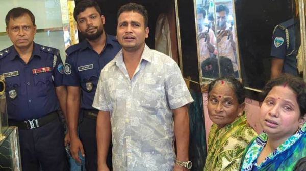 লক্ষ্মীপুরে সোনার দোকানে চুরি, নৈশপ্রহরীর মরদেহ উদ্ধার