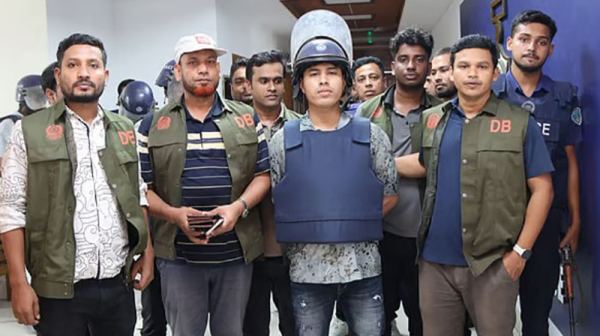 ডেভিড ইমন কাছে পাওয়া গেছে আধার কার্ড ,পালাতে চেয়েছিল ভারতে