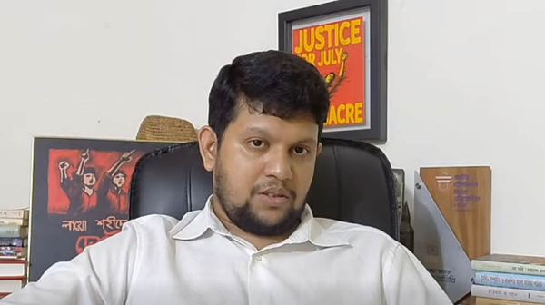 মাহফুজ আলমের পোস্ট ঘিরে নতুন বিতর্ক