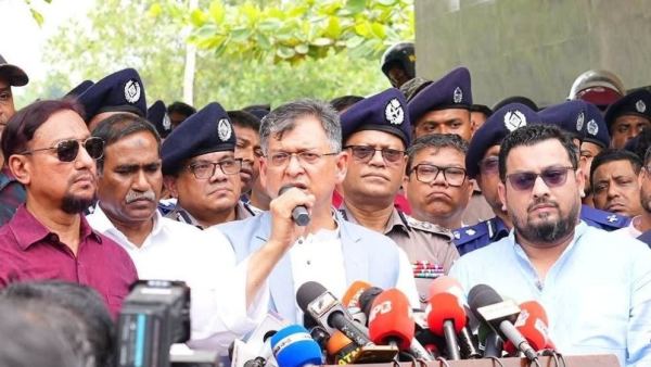 সন্ত্রাসীরা এই দুঃসাহস কীভাবে পেল : জঙ্গল সলিমপুরে স্বরাষ্ট্রমন্ত্রী